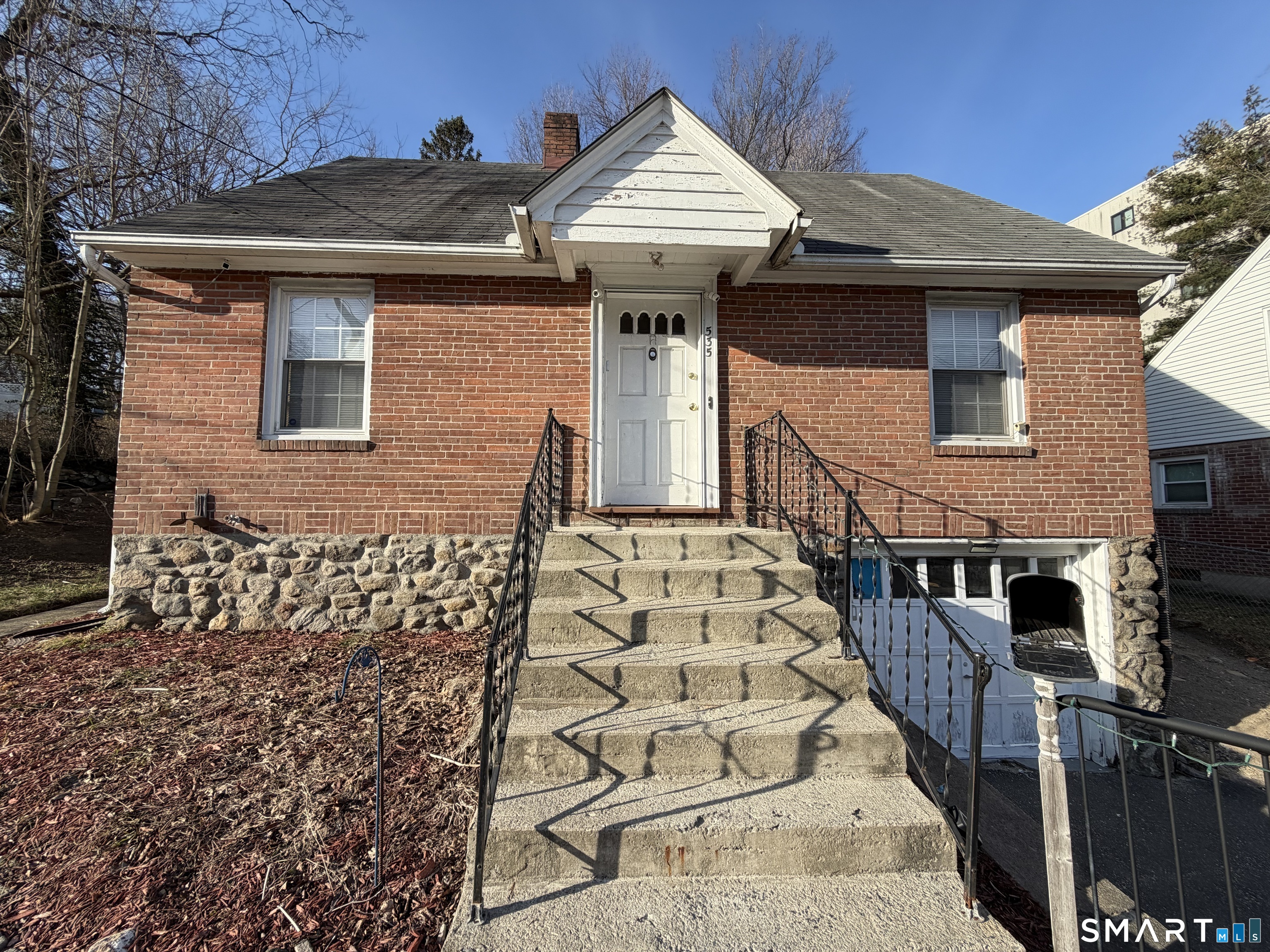 535 Chase Avenue Waterbury CT 06704