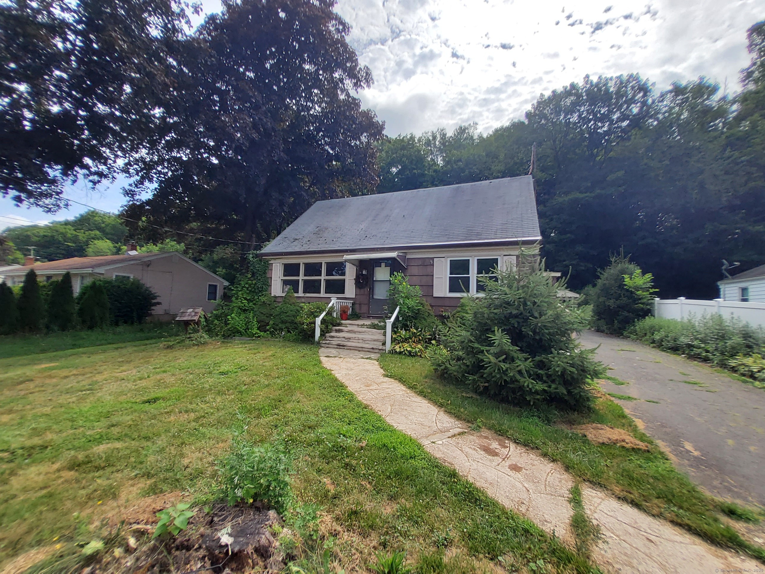 707 Circular Avenue Hamden CT 06514