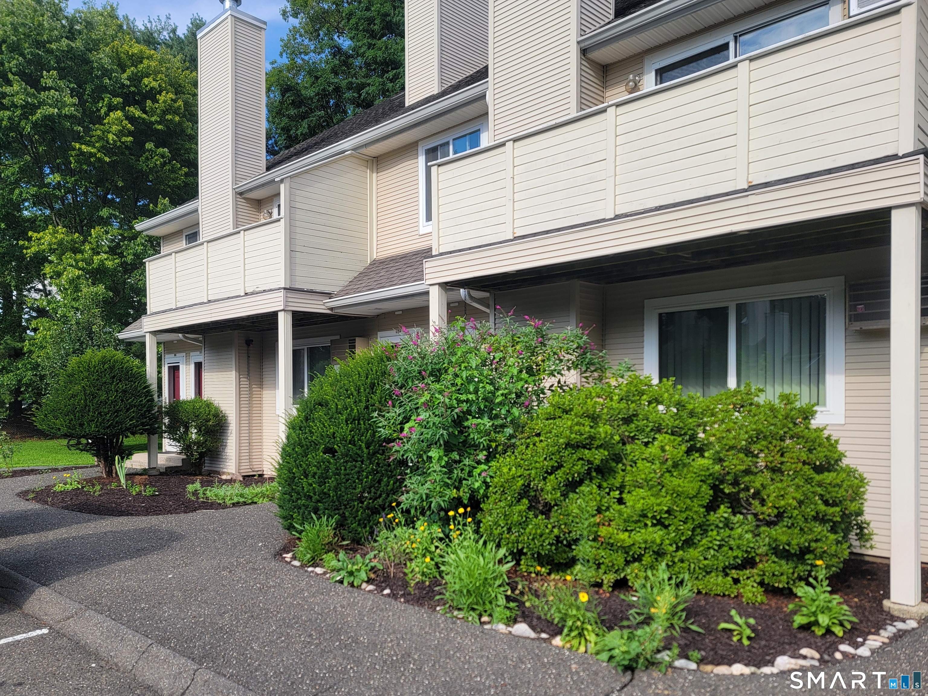 303 Willow Springs New Milford CT 06776