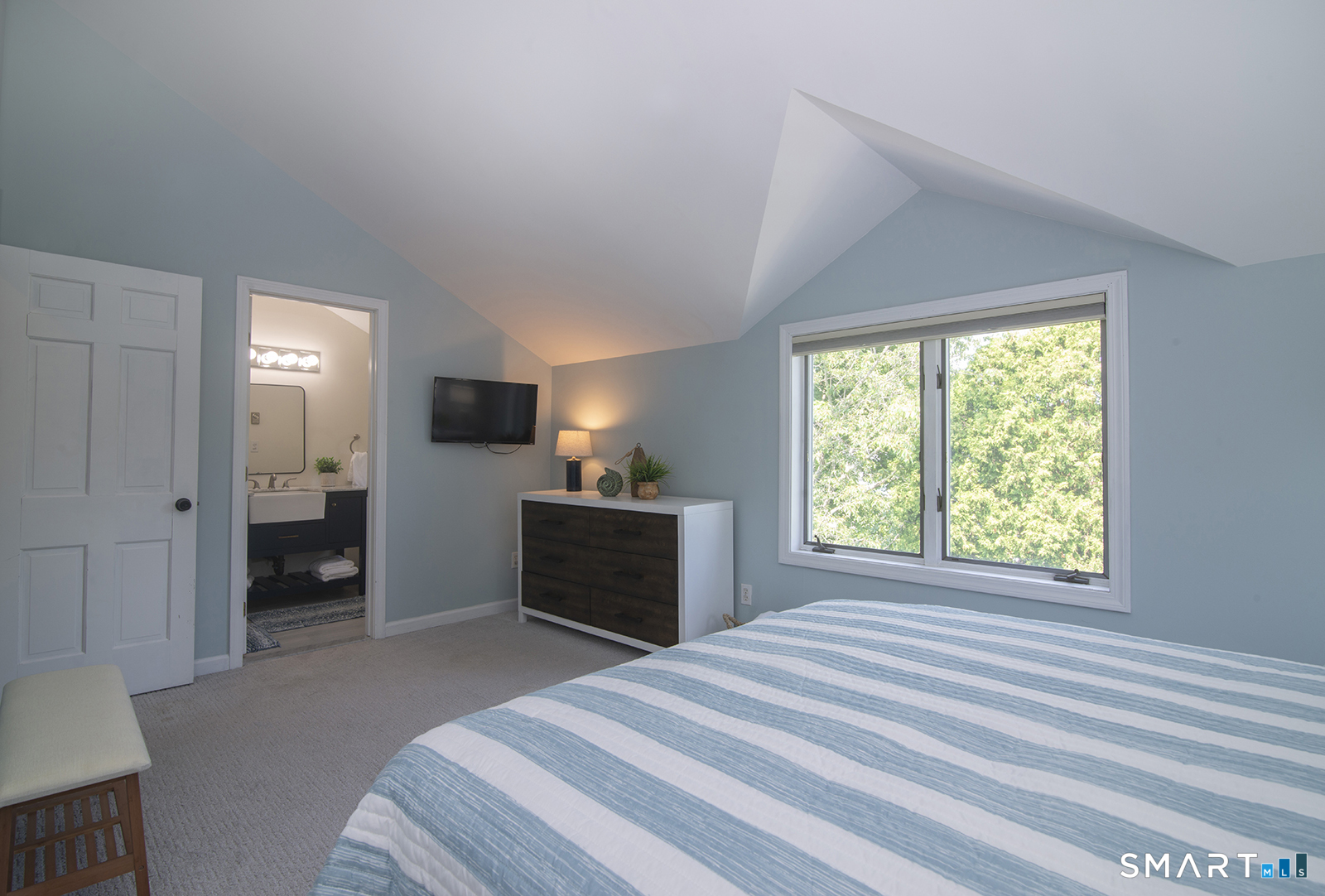 12 Middlefield Street Groton CT 06340