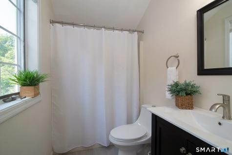 12 Middlefield Street Groton CT 06340