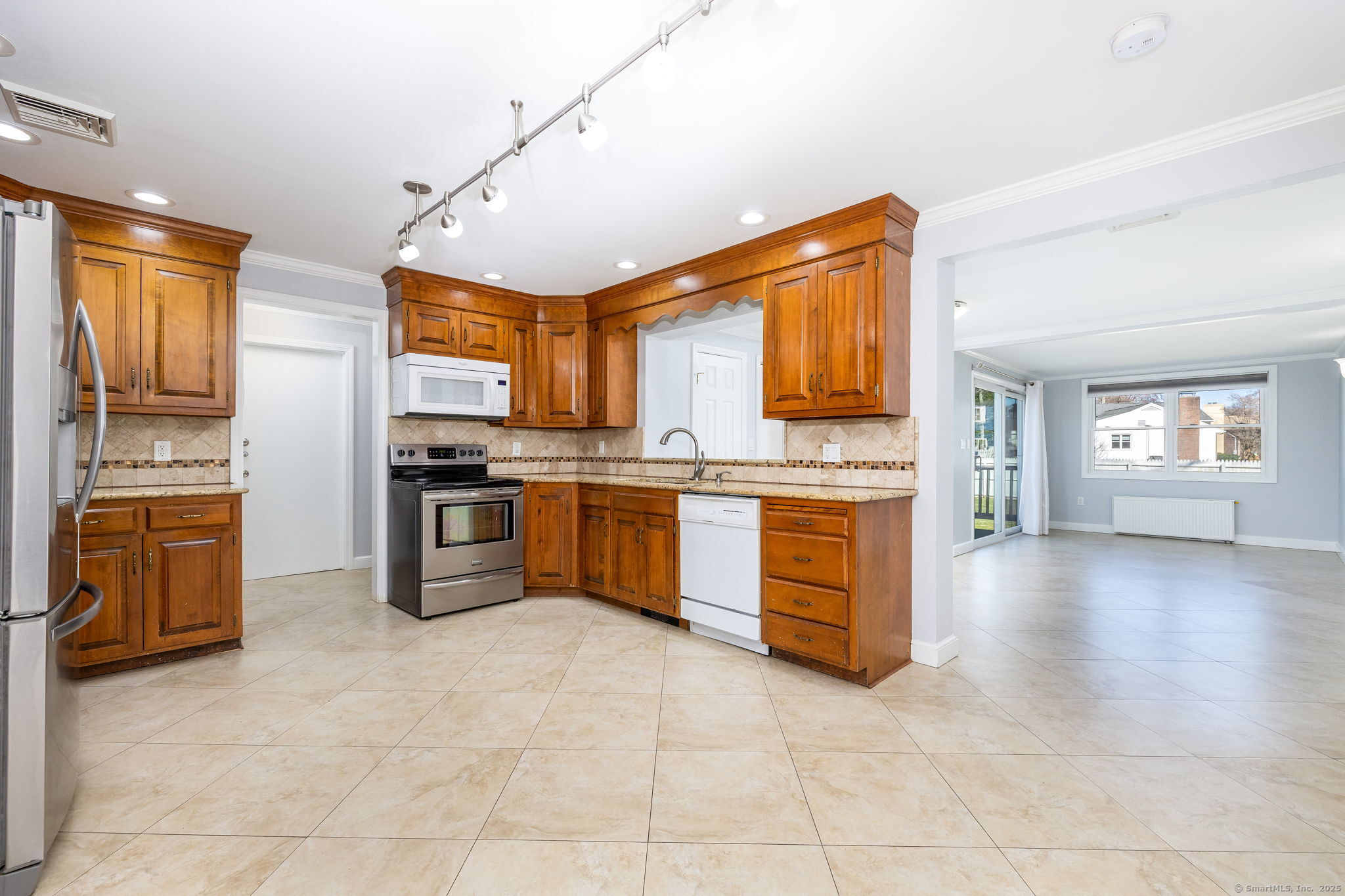 72 Mohegan Drive West Hartford CT 06117