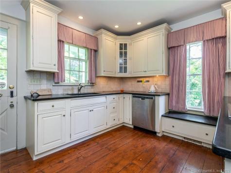 103 Litchfield Road Morris CT 06763