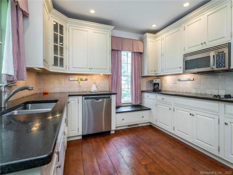 103 Litchfield Road Morris CT 06763