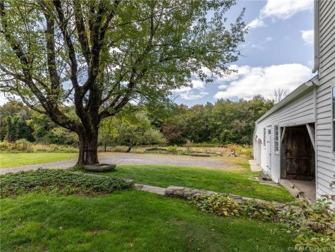 103 Litchfield Road Morris CT 06763