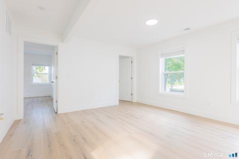 9-UNIT2 Hoyt Street Danbury CT 06810