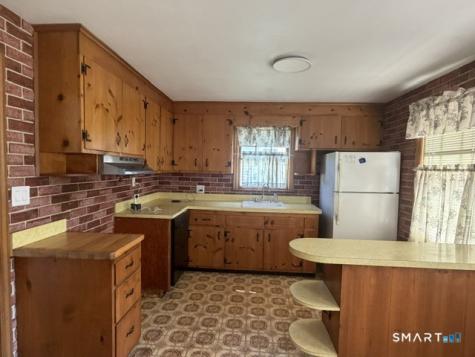 64 Macauley Avenue Waterbury CT 06705