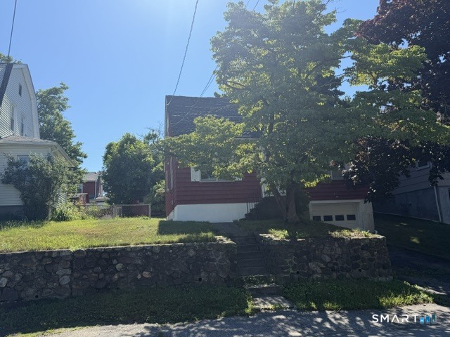 64 Macauley Avenue Waterbury CT 06705