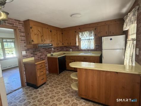 64 Macauley Avenue Waterbury CT 06705
