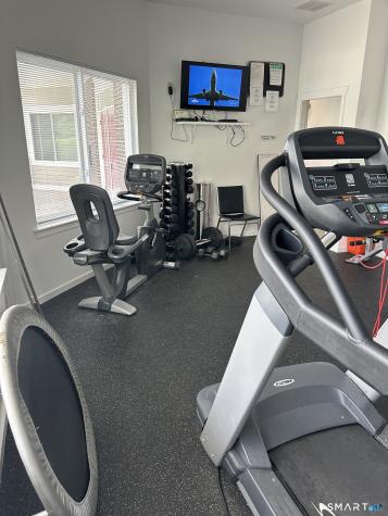 71 Aiken Street Norwalk CT 06851