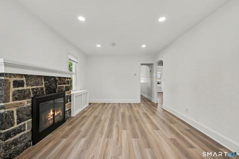 15 Whitmore Lane Stamford CT 06902