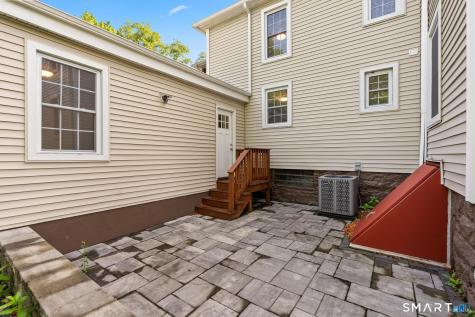 324 Washington Street Middletown CT 06457