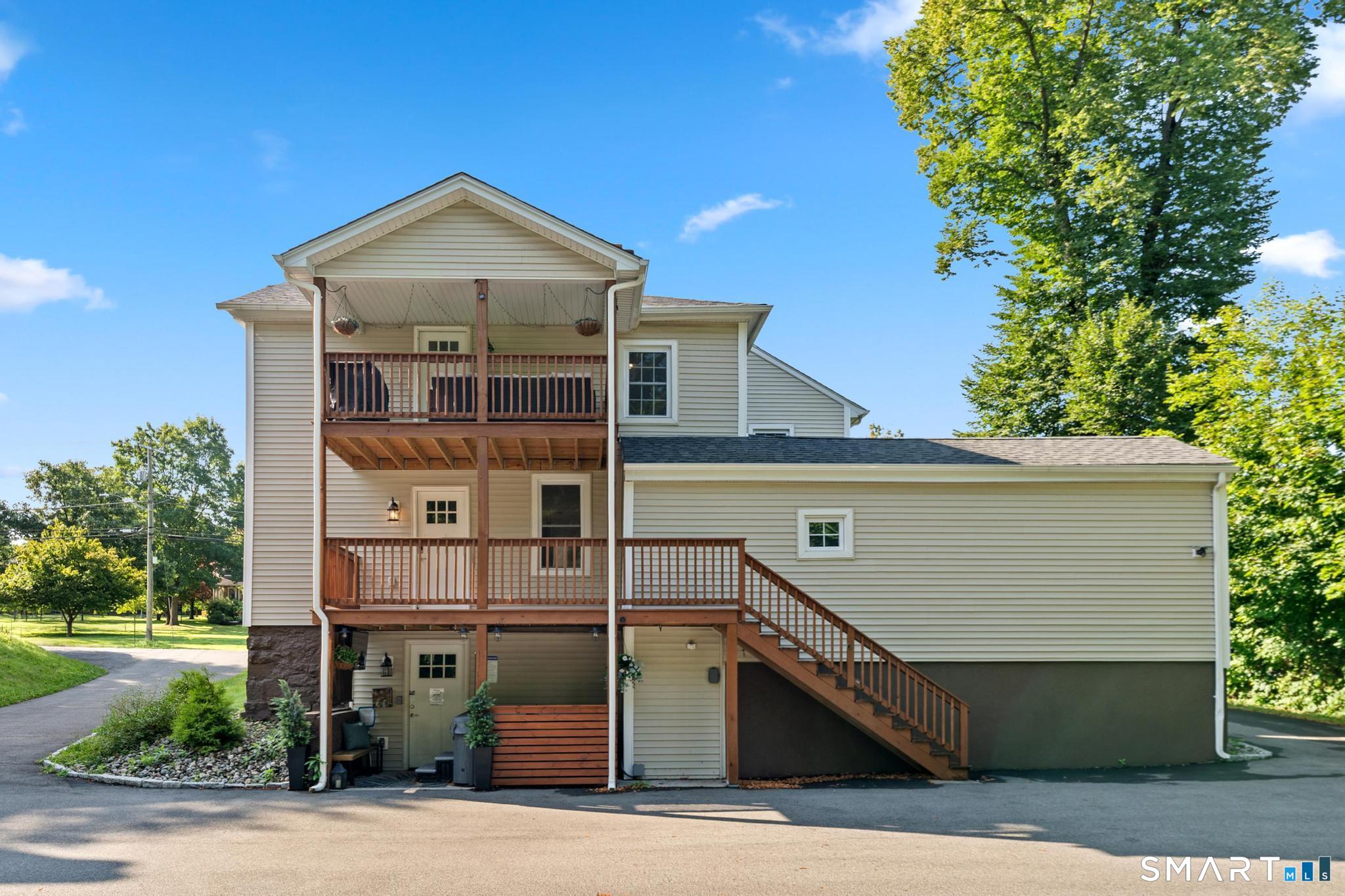 324 Washington Street Middletown CT 06457