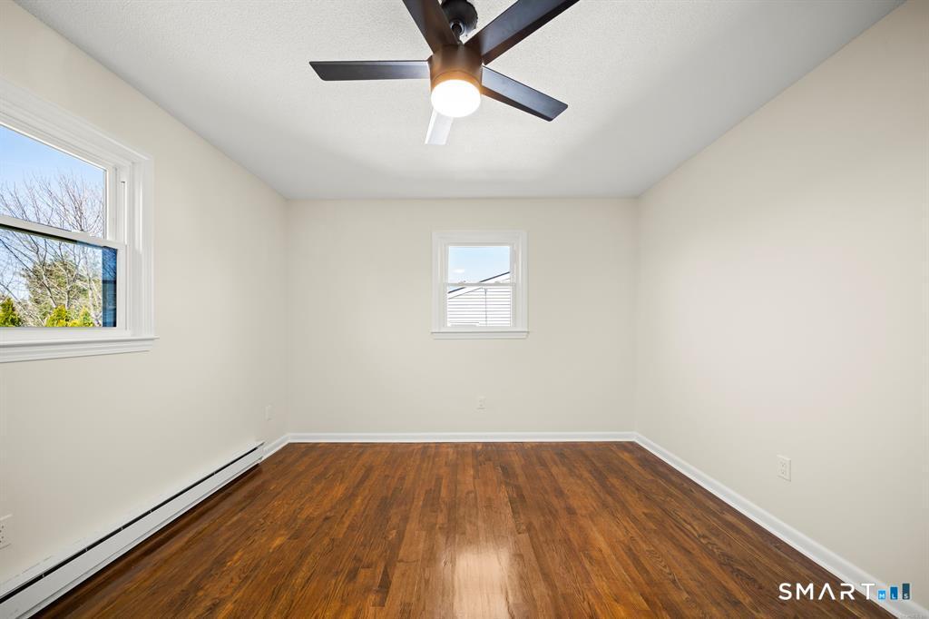 25 Greenview Drive Waterbury CT 06708