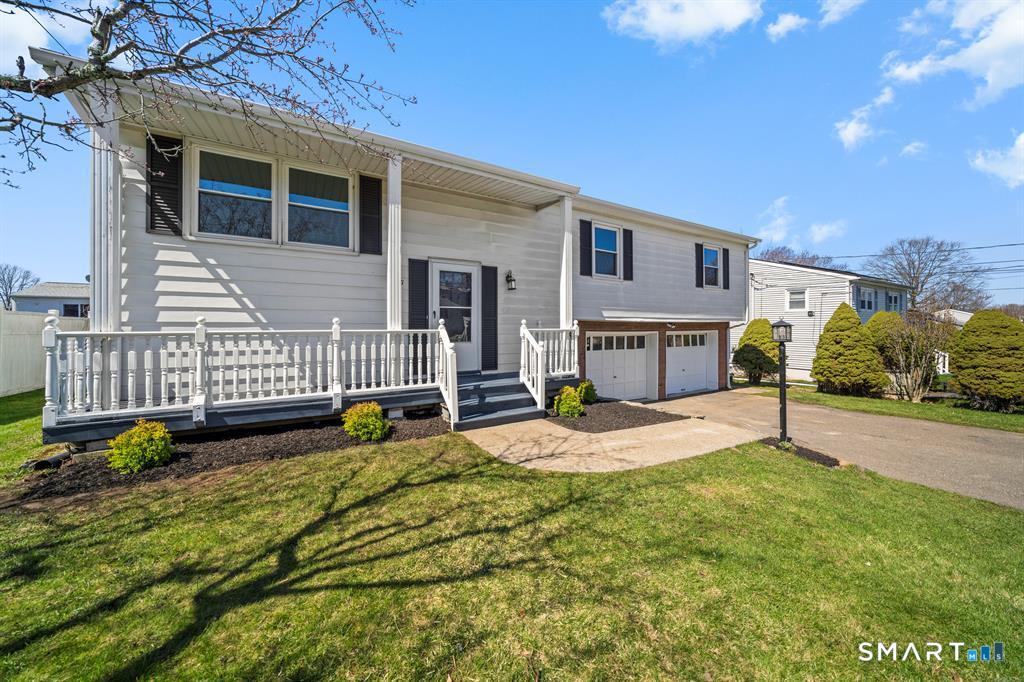 25 Greenview Drive Waterbury CT 06708