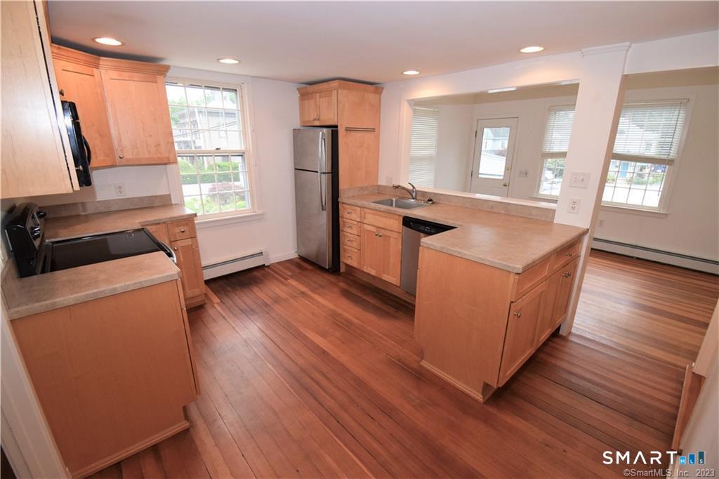27 Boston Street Guilford CT 06437