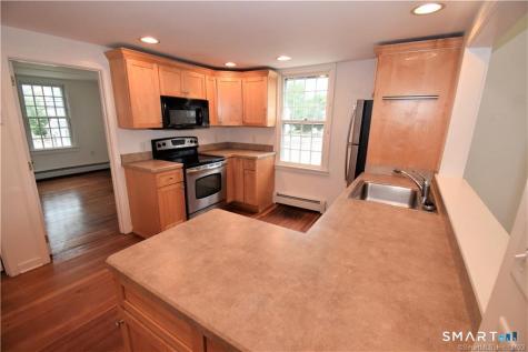 27 Boston Street Guilford CT 06437