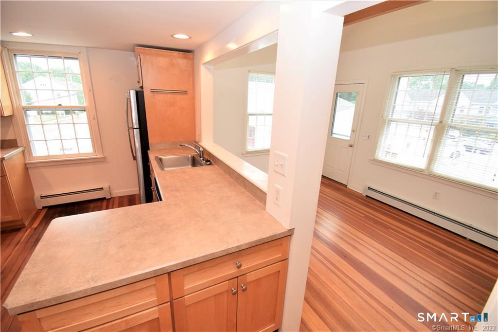 27 Boston Street Guilford CT 06437