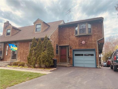 123A Woods End Road Fairfield CT 06824