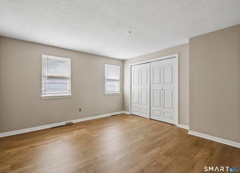 1 East Gate Lane Hamden CT 06514