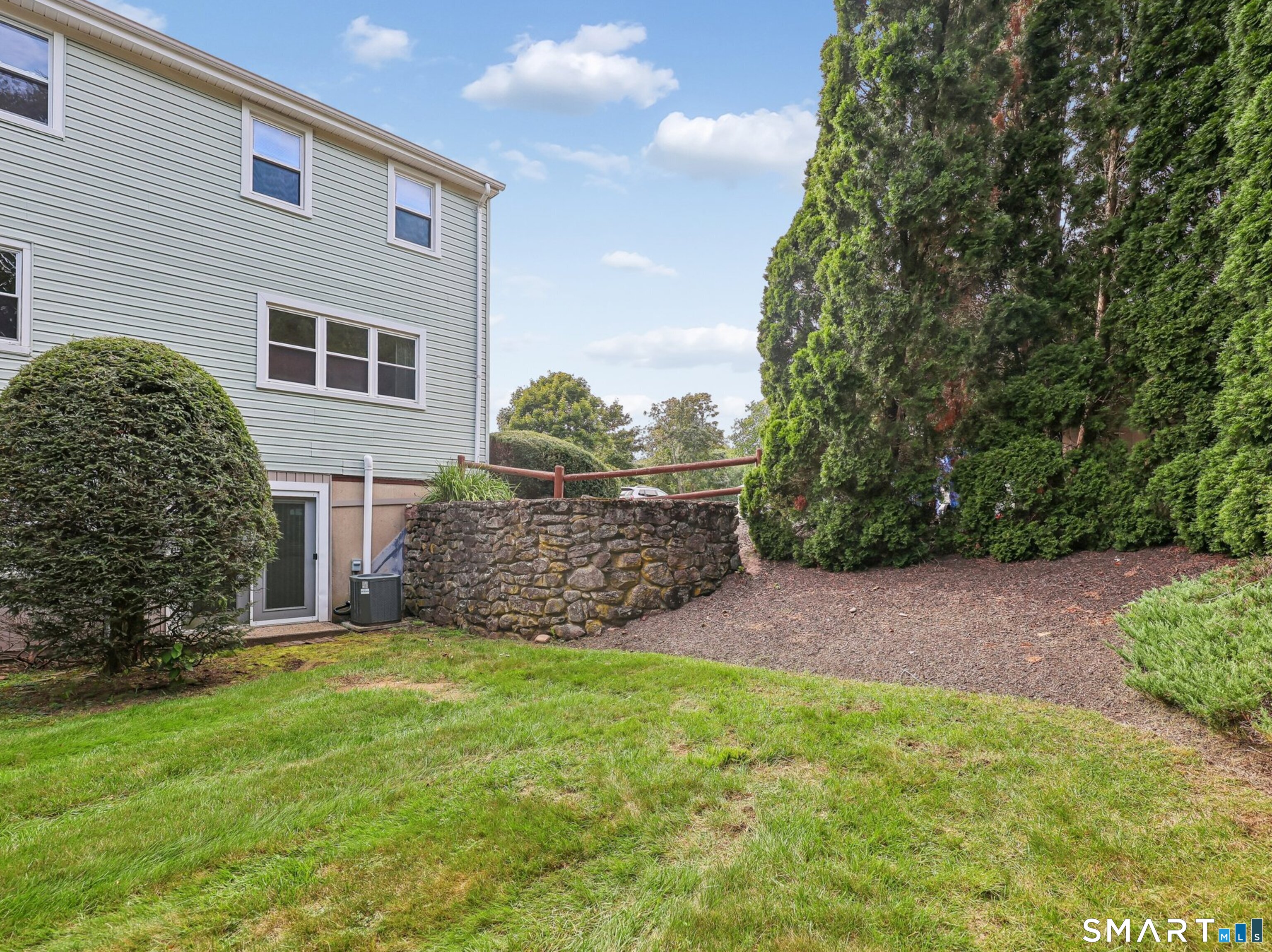 1 East Gate Lane Hamden CT 06514