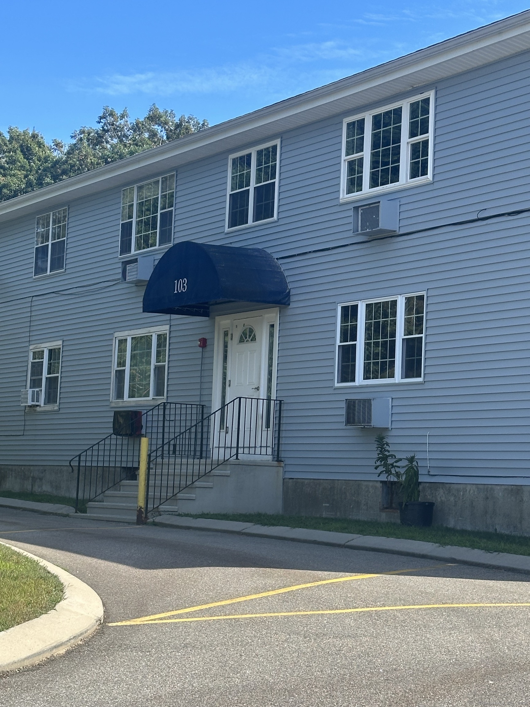 103 Horse Pond Road Salem CT 06420