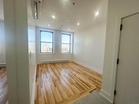 207 Bank Street New London CT 06320