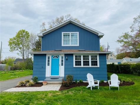 8 Clinton Avenue Old Saybrook CT 06475