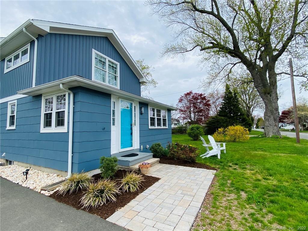 8 Clinton Avenue Old Saybrook CT 06475