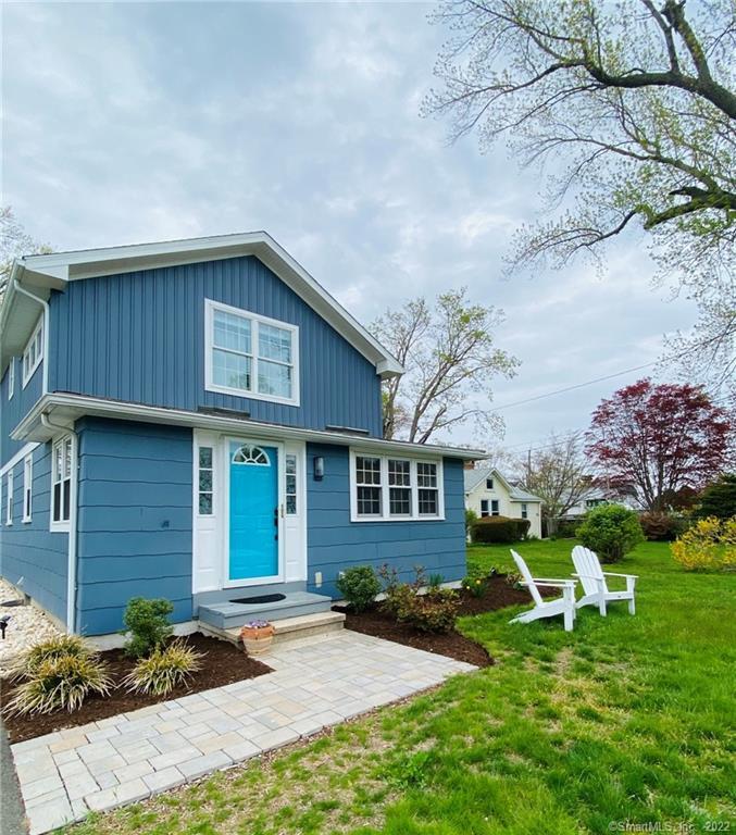 8 Clinton Avenue Old Saybrook CT 06475