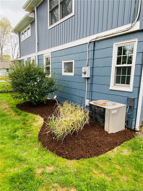 8 Clinton Avenue Old Saybrook CT 06475
