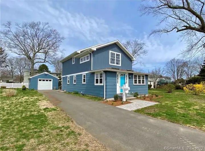 8 Clinton Avenue Old Saybrook CT 06475
