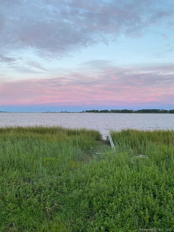 8 Clinton Avenue Old Saybrook CT 06475