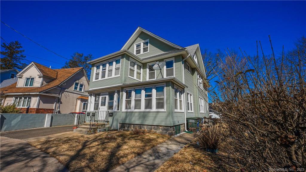 554 North Ridgefield Avenue Bridgeport CT 06610