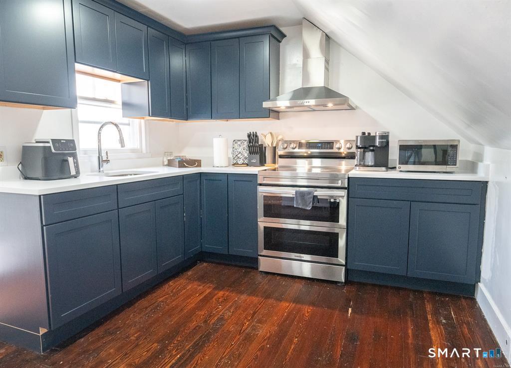 1 Harmony Street Stonington CT 06378
