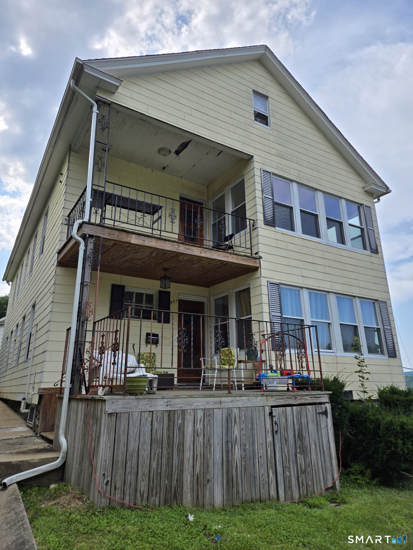 921 Cooke Street Waterbury CT 06704