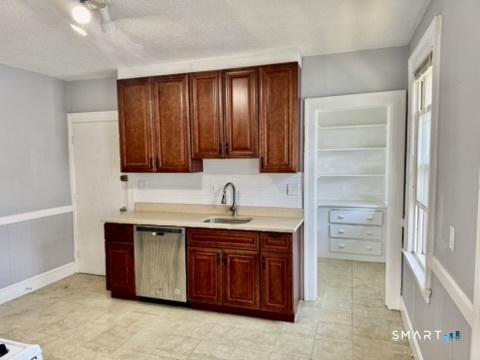 48 Ardmore Road West Hartford CT 06119