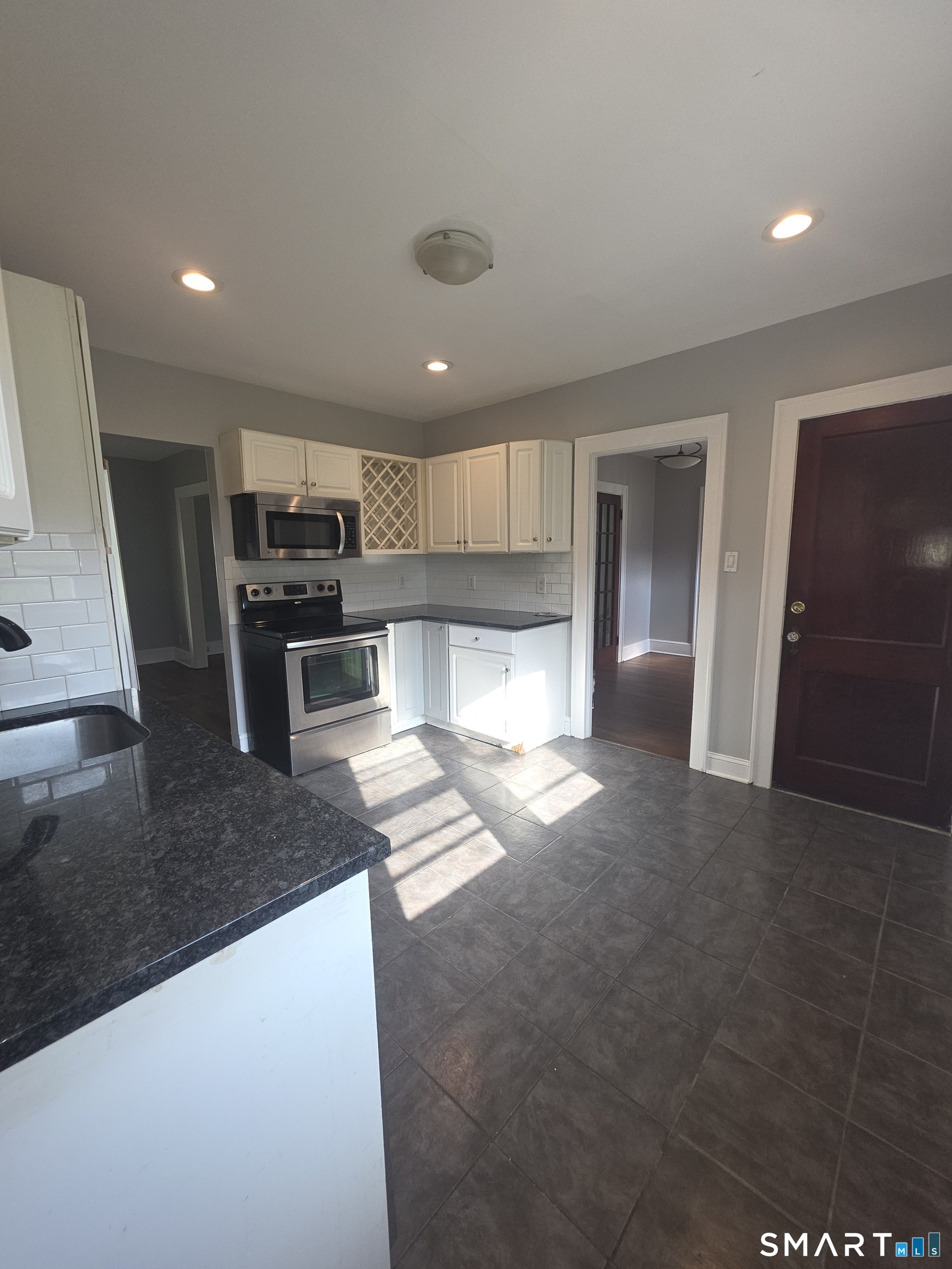 311 Farmington Avenue Bristol CT 06010