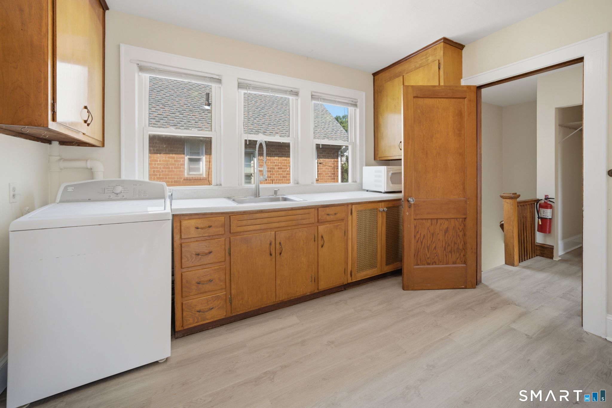 99 Thomas Street West Hartford CT 06119