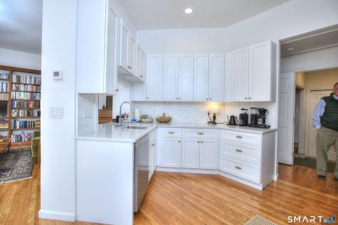 10 Tiffany Lane Weston CT 06883