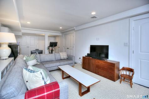 10 Tiffany Lane Weston CT 06883