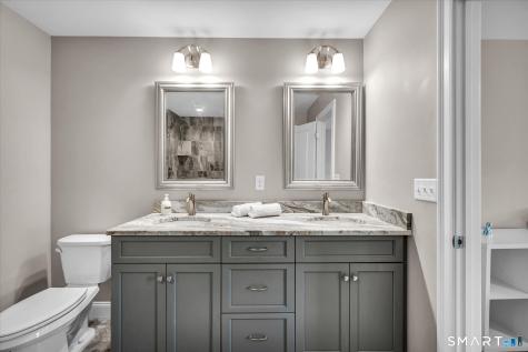 14 Yorkshire Court Farmington CT 06032