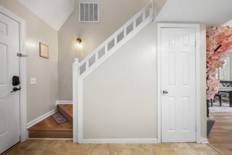 2122 Old Pond Lane Norwich CT 06360