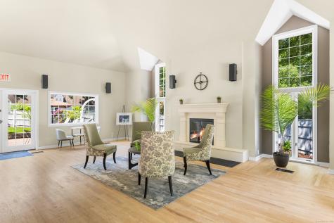 2122 Old Pond Lane Norwich CT 06360