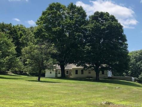 150 Boggs Hill Road Newtown CT 06470