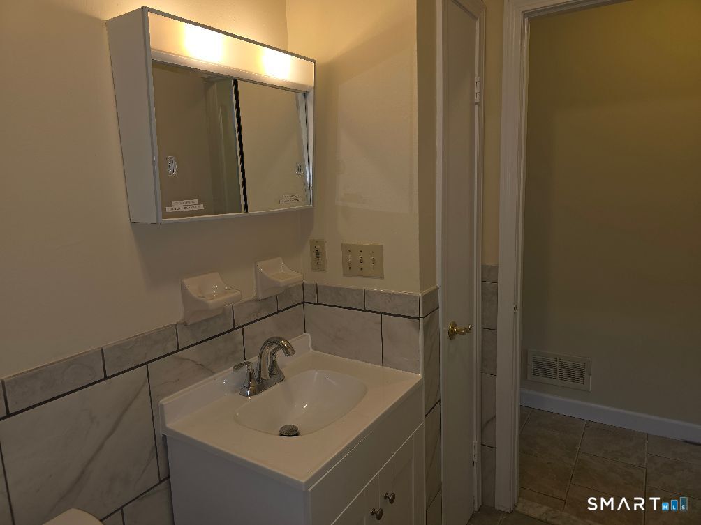790 First Avenue West Haven CT 06516