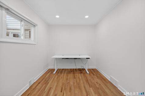 195 Laurel Place Bridgeport CT 06604