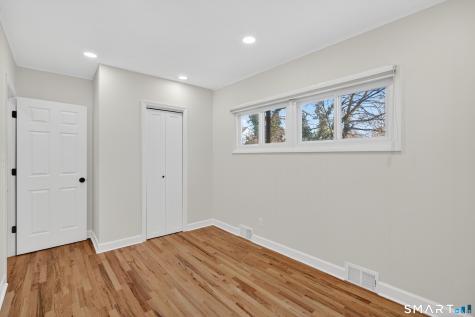 195 Laurel Place Bridgeport CT 06604