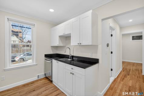 195 Laurel Place Bridgeport CT 06604