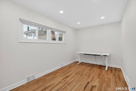 195 Laurel Place Bridgeport CT 06604